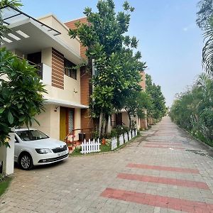 Barefootbay - Villa With Private Beach Access